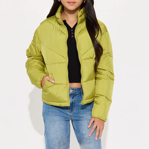 Chaqueta acolchada para niñas, cuello alto, cierre de cremallera y bolsillo, tela de poliéster, logotipo personalizado ajustable y transpirable con mangas completas - Product Image 3