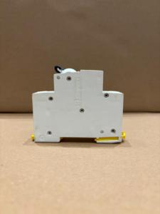 Schneider Acti 9 IK60N 1P 10A C Courbe MCB Disjoncteur à boîtier moulé miniature A9K27110 - Product Image 2