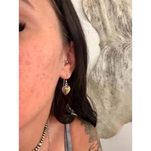 Pendientes Colgantes Hechos a Mano por Navajo con Ágata BB y Corazón de Plata Esterlina para Regalo - Product Image 2