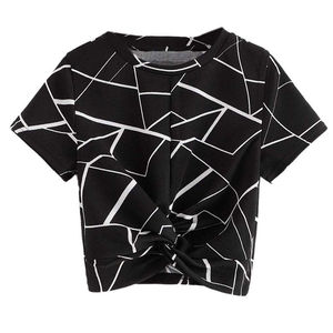 Meilleur imprimé conçu Top vente femmes haut court t-shirts nouveauté Offre Spéciale personnalisé haut court t-shirts - Product Image 1