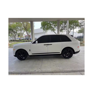 Rolls-Royce Wraith con ruedas a medida y esquemas de color únicos de dos tonos. - Product Image 3