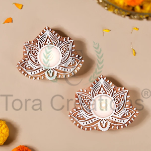 ที่ใส่เทียนโลหะคุณภาพส่งออกระดับพรีเมียม รูปทรงดอกบัว สีตามสั่ง เหมาะสำหรับเทศกาลคริสต์มาสและอีสเตอร์ เคลือบสีฝุ่น - Product Image 4