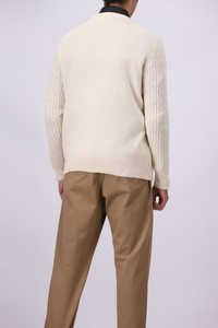 Pull personnalisé brodé pour homme, pull unisexe uni élégant en tricot torsadé, fabriqué au Pakistan, services OEM, étiquette avant, motif d'hiver - Product Image 3