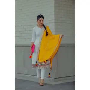 Ensemble de costume en rayonne blanc pour femmes - Product Image 2