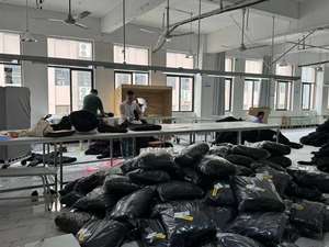 เสื้อยืดสตรีแบบสั่งทำเสื้อยืดผ้าฝ้าย81.4 & 18.6โพลีเอสเตอร์230gsm คอตตอนระบายอากาศติดเพชรเข้ารูปเสื้อยืดเปล่าสำหรับผู้ชาย - Product Image 6