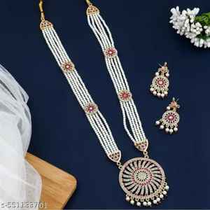 Superbe ensemble de bijoux plaqué or pour les femmes modernes comprenant des boucles d'oreilles collier pour une soirée quotidienne et des événements spéciaux - Product Image 3