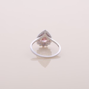 Anillo de Diamante Rosa en Forma de Pera de 1.5ct Cultivado en Laboratorio, Halo de Perlas, Plata de Ley 925 Sólida - Product Image 4
