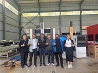 Robot de corte de tubo cuadrado profesional Máquina de corte por láser de fibra CNC Máquina de corte Precio Máquina de procesamiento de haz