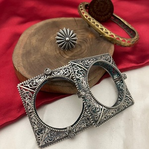 High Quality Oxidized <b>Silver</b> Square <b>Bangles</b> Set Design for <b>Women</b> for Wedding Party Ethnic Traditional and Reception Collection - Product Image 1