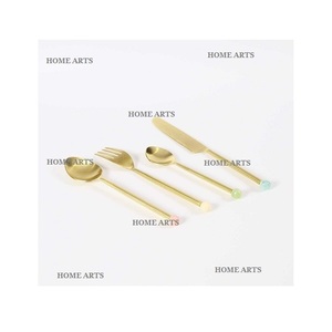 Ensemble de 4 couverts en acier inoxydable de qualité supérieure couleur or cuillère couteau fourchette ensemble de couverts au prix le plus bas - Product Image 1