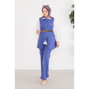 Conjunto de Dos Piezas para Mujer de Oficina: Chaleco con Cinturón y Hiyab, Elegante Tejido de Crepé, Ropa Musulmana - Product Image 1