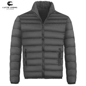Chaqueta acolchada cálida con capucha a la moda para hombre, ropa clásica, ligera, OEM ODM, abrigo de invierno elegante Premium 2025 a la moda - Product Image 1