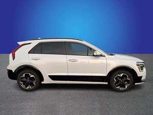 PROITABLE 2024 Ultra-Luxury SUV FWD Automatic 4-Seater Diesel Leather Seats Xenon Headlights Touch Screen 360 Rear <b>Camera</b> - Product Image 6