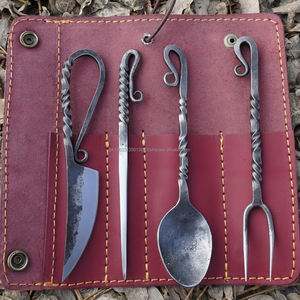 Juego de cubiertos de mesa con mango negro hecho a mano personalizado, productos de cubiertos medievales Vintage forjados a mano, juego de cubiertos de hierro con riel - Product Image 4