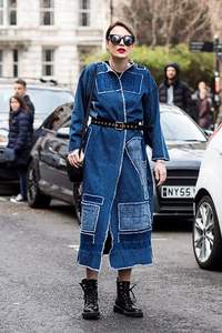 Chaqueta Vaquera Clásica para Mujer, Elegante, Corte Regular, Larga hasta la Rodilla, Versátil, Moderna, Esencial para Combinar en Capas, Estilo Vintage, con Botones, Lavada - Product Image 3