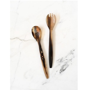 Couverts cuillère et fourchette en corne de buffle avec manche torsadé en bois pour la salle à manger, vaisselle, ensemble cuillère et fourchette - Product Image 6