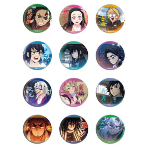 Pin circular de plástico de 58 mm con diseño de Demon Slayer, recuerdo del anime. - Product Image 1