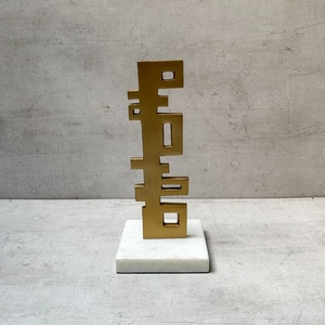 Diseño clásico Diseño superior de aluminio humano con base negra Escultura de aluminio con atractivo artístico Ideal para mejoras de galería - Product Image 2