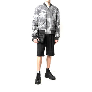 เสื้อแจ็กเก็ตบอมเบอร์ผู้ชายกันลมระบายอากาศได้ดีพิมพ์โลโก้ตามสั่งดีไซน์ใหม่ล่าสุดจากอุตสาหกรรมที่น่าตื่นตาตื่นใจ - Product Image 2