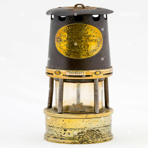 Lampe à huile de style mineur traditionnel, laiton couleur or, fabrication artisanale, éclairage pour mariage et décoration intérieure, couleur personnalisable, vente en gros - Product Image 1