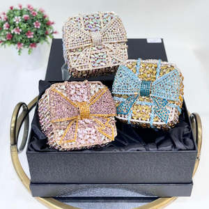 Vente en gros de pochette de mariage en cristal pochette de mariée sac à main de soirée pour femmes fournisseurs fabricants exportateurs Inde - Product Image 4