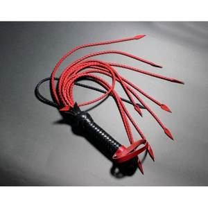 Flogger de Cuero Vacuno Premium con Trenzas Resistentes, Herramienta de Impacto de Alta Resistencia para Disfraces y Cosplay - Product Image 5