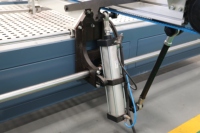 Línea de Producción de Máquina de Engarzado de Esquinas de Cuatro Cabezas CNC Totalmente Servoaccionada para Ventanas y Puertas de Aluminio