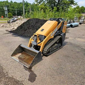 Case TL100 Mini Skid Steer Case Loader Compact Construction Equipment En stock prêt pour une livraison rapide Garantie de qualité supérieure - Product Image 3