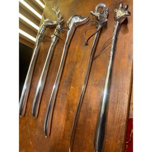 Set of 5 Style <b>Shoe</b> Horn Gift Sets Nickel Plated Deer Stag <b>Dog</b> Elephant Horse Giraffe Head Sculpture <b>Shoe</b> Horn Sticks Hot Sale - Product Image 2