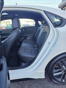 Kia Forte 2021 en Perfecto Estado - Product Image 3