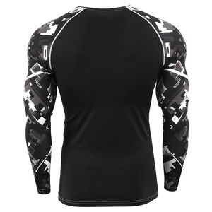 Chemise MMA Rash Guard à compression longue avec logo personnalisé pour hommes, conception de sublimation avec technologie OEM pour adultes - Product Image 2