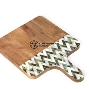 Plato de servicio de madera rústica con acabado de esmalte floral verde perfecto para cocina y comedor - Product Image 3