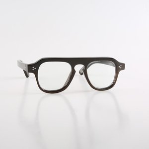 กรอบแว่นตาทำจากเขาควายสุดคลาสสิก ดีไซน์หรูหรา คุณภาพพรีเมียม แว่นตาที่ยั่งยืนสำหรับทั้งผู้ชายและผู้หญิง - Product Image 1