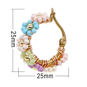 Pendientes de Aro con Flores Clásicas de Inspiración de Moda, Hechos a Mano con Acabado de Esmalte de Colores Brillantes - Product Image 3