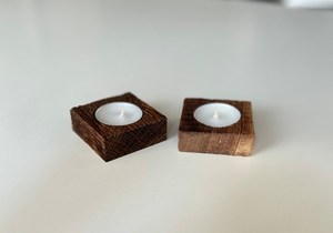 Portavelas de Madera Pulida Hecho a Mano en India con Acabado Liso que Resalta las Maderas Naturales, Ideal para Crear un Ambiente Acogedor - Product Image 6