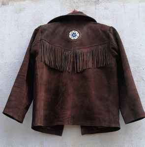 Chaqueta de cuero vaquera personalizada única con flecos y cuentas vaquera - Product Image 4