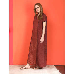 Robe de nuit longue Evolve pour femme en coton imprimé, manches courtes, avec poche latérale, taille unique, en tissu doux tissé - Product Image 3