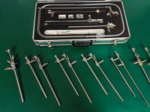 Kit Quirúrgico de Histeroscopia de Acero Inoxidable con Histeroscopio y Funda Integrados de SurgiRight - Product Image 2