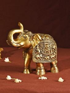 Sculpture de cerf en laiton élégante, art métallique artisanal, figurine décorative, parfaite pour la décoration de la maison, du bureau ou de la table - Product Image 5