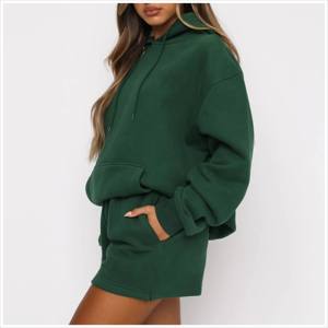 Survêtement en polaire respirant et personnalisable pour femmes Sweat à capuche et short de survêtement écologiques pour la saison hivernale - Product Image 3