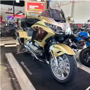 Motocyclette Gold Wing Tour DCT 2024/2025 d'origine, neuve, LIVRAISON RAPIDE. - Product Image 1