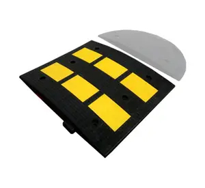 Modular Durable Traffic Rubber Covered Speed Bump 50 x 60 x 4.5 cm with Yellow Reflective Stripes 12116 YK