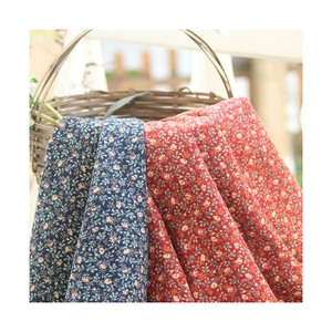 40S Popeline Tissu de coton imprimé 100% Organic Lightweight 110GSM Knitted Twill Style for Girls Cotton Popeline Fabric - Product Image 1