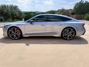 Voitures Audi RS 7 4.0T quattro AWD 4.0T quattro 4dr Sportback d'occasion de 2022 à vendre - Product Image 5