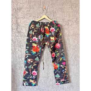 Ensemble de pyjama en coton indien, taille élastique, fermeture boutonnée, imprimé floral, vêtements de nuit pour mariée et demoiselle d'honneur, logo personnalisable, tissé doux - Product Image 3