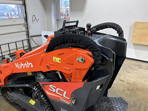 Kubota SCL1000 Mini Skid Steer <b>Cheap</b> Price - Product Image 6
