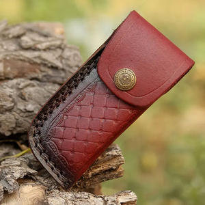 Couteau de chasse multifonctionnel à lame fixe en acier Damas fait main, manche en noyer, personnalisable OEM, survie en plein air - Product Image 5