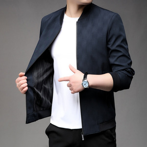 OEM personalizado Logotipo de diseño de los hombres de negocios casual papá chaquetas para la primavera Otoño Invierno de talla grande impermeable joven de mediana edad - Product Image 4