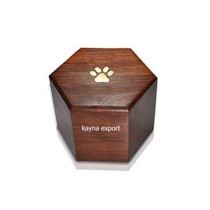 URNE PILIER EN BOIS DE FORME CARRÉE AVEC OISEAU GRAVÉ FINI À PRIX ABORDABLE URNE EN BOIS DE 200 POUCES CUBIQUES POUR LA VENTE EN GROS SUR MESURE - Product Image 3