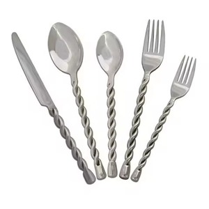 Ensemble de couverts de nouvelle conception, nouveau métal, double torsion, manche argenté, acier inoxydable, couverts plaqués argent - Product Image 1